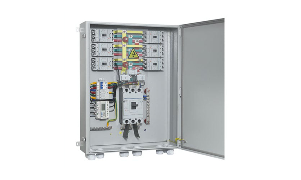 ac-combiner-box